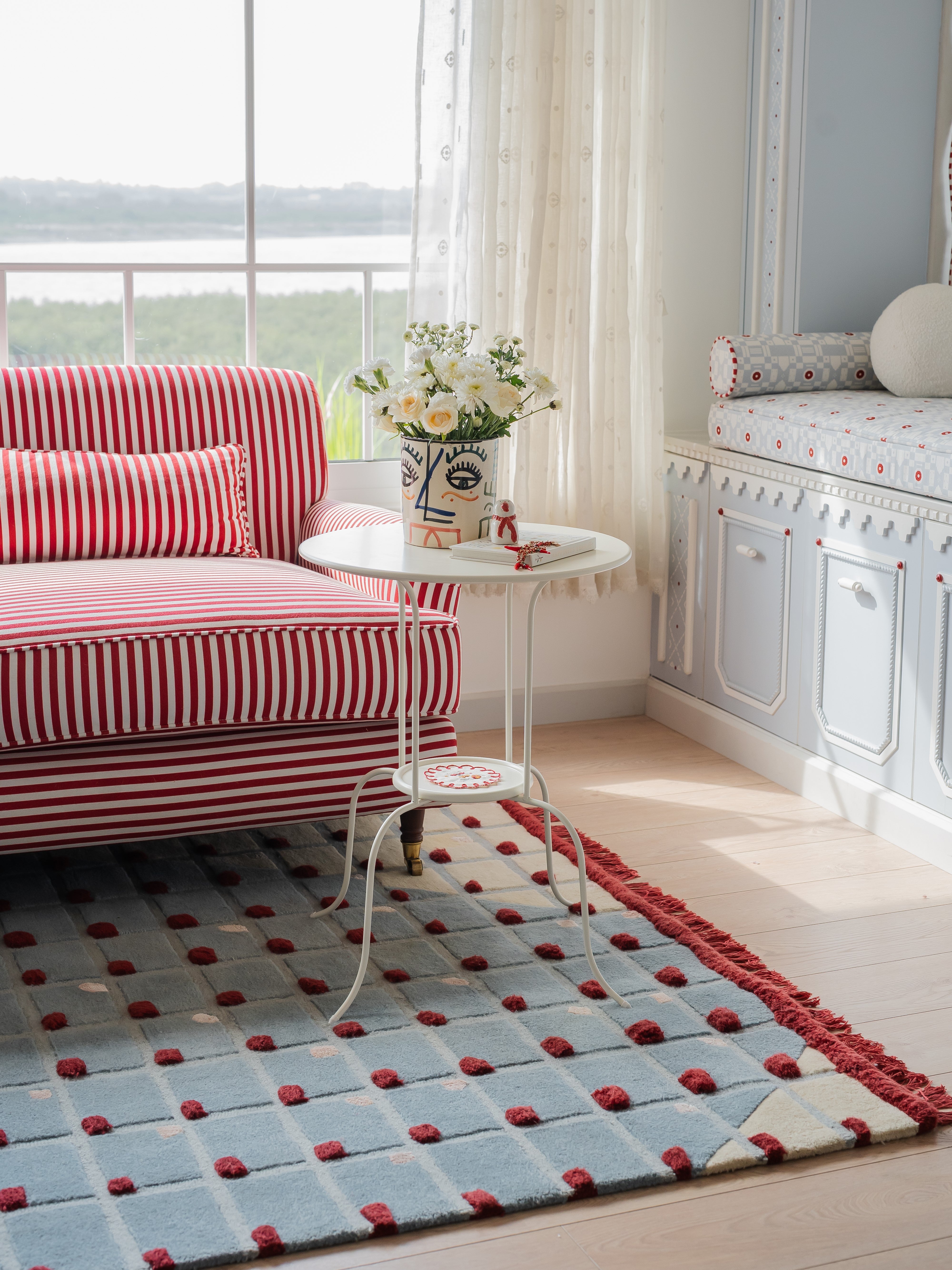 The Peppermint Rug – The Afternoon Library
